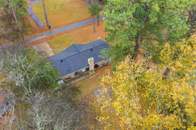 4054 Lakeshore Dr, Lone Star, TX 75668