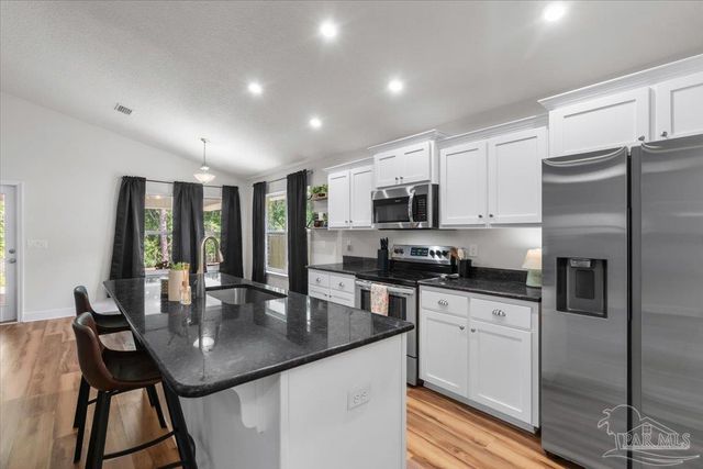 6712 Anchors Aweigh Ln, Pensacola, FL 32526