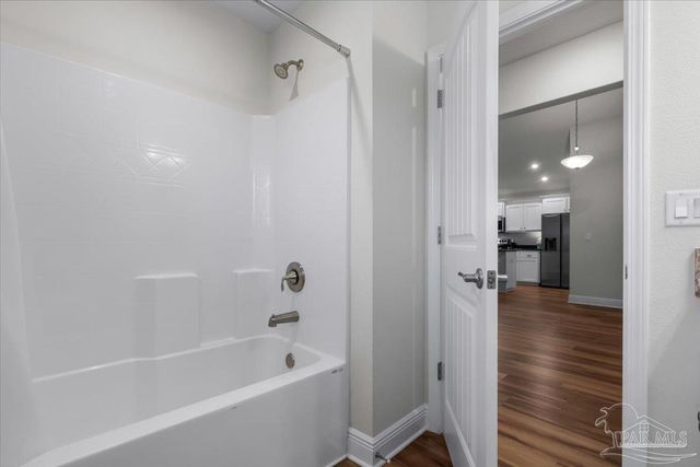 6712 Anchors Aweigh Ln, Pensacola, FL 32526