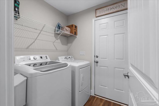6712 Anchors Aweigh Ln, Pensacola, FL 32526