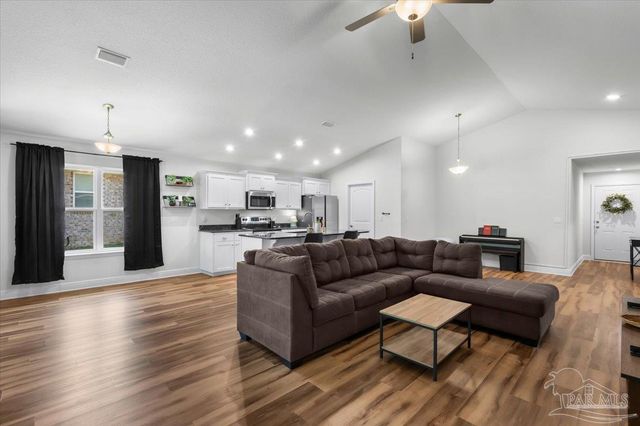 6712 Anchors Aweigh Ln, Pensacola, FL 32526