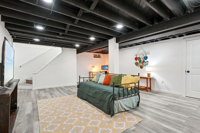 6666 N 91st STREET, Milwaukee, WI 53224