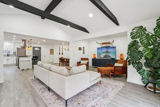 6666 N 91st STREET, Milwaukee, WI 53224