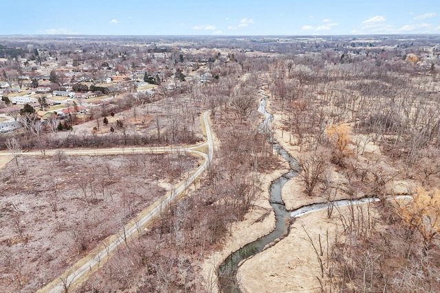 6666 N 91st STREET, Milwaukee, WI 53224