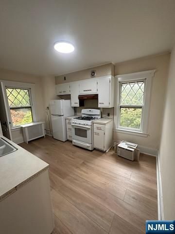 54 Washington Place 2nd flr, Ridgewood, NJ 07450