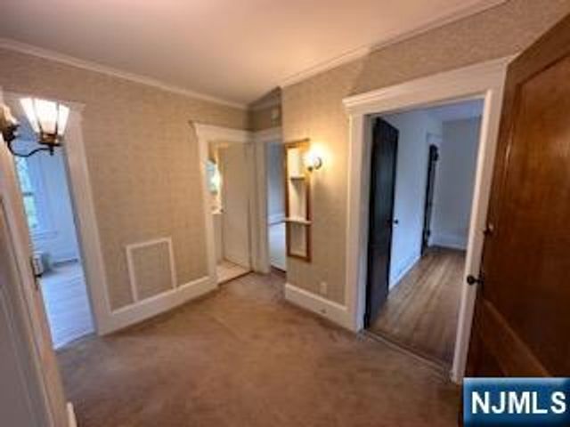 54 Washington Place 2nd flr, Ridgewood, NJ 07450