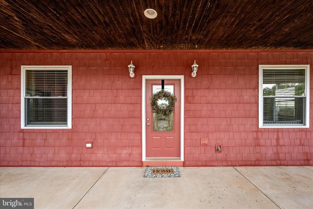 110 WELBOURNE LN, Gore, VA 22637