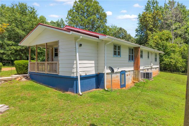 952 STEPHENS Drive, Westminster, SC 29693