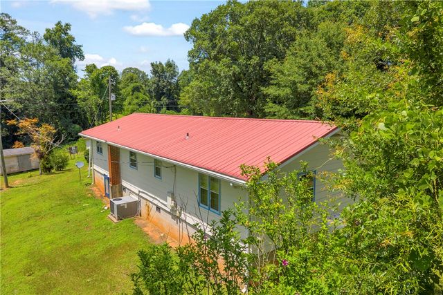 952 STEPHENS Drive, Westminster, SC 29693