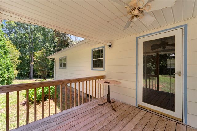 952 STEPHENS Drive, Westminster, SC 29693