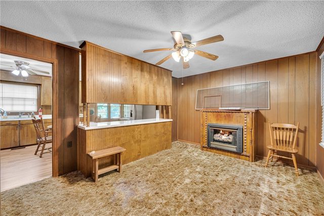 952 STEPHENS Drive, Westminster, SC 29693