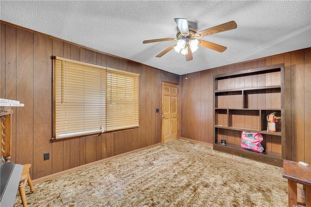 952 STEPHENS Drive, Westminster, SC 29693