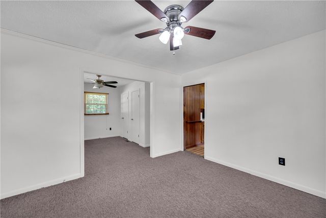 952 STEPHENS Drive, Westminster, SC 29693