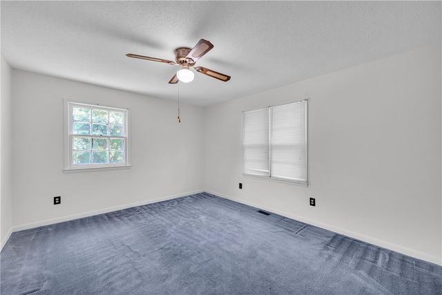 952 STEPHENS Drive, Westminster, SC 29693