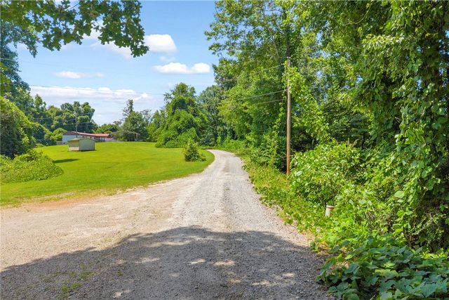 952 STEPHENS Drive, Westminster, SC 29693