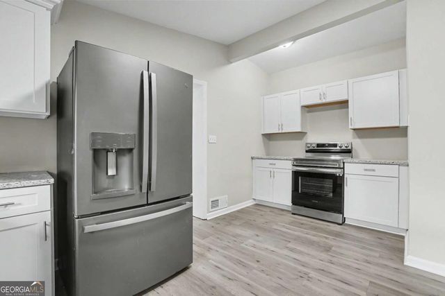 420 Georgia Avenue, Fayetteville, GA 30214