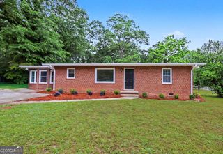 420 Georgia Avenue, Fayetteville, GA 30214
