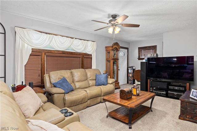 3569 Warren Road, Cleveland, OH 44111