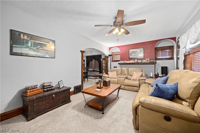 3569 Warren Road, Cleveland, OH 44111