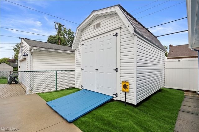 3569 Warren Road, Cleveland, OH 44111