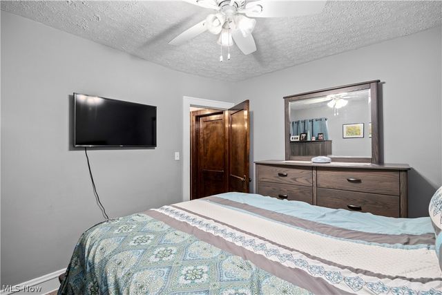 3569 Warren Road, Cleveland, OH 44111