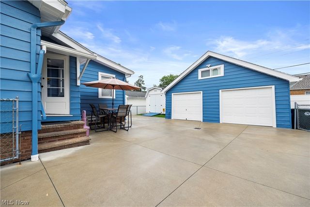 3569 Warren Road, Cleveland, OH 44111