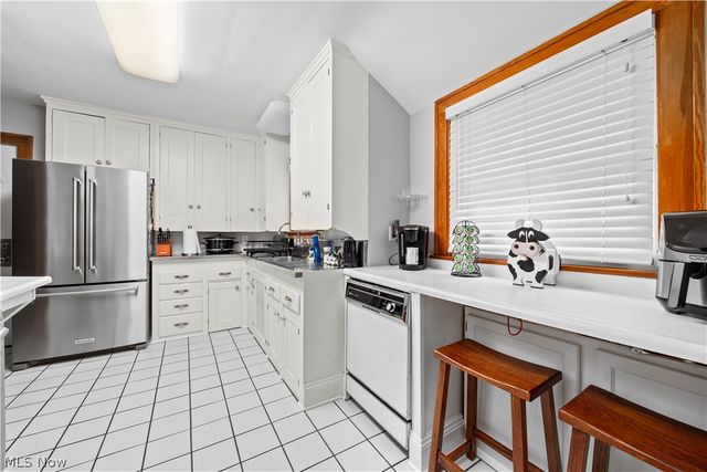 3569 Warren Road, Cleveland, OH 44111