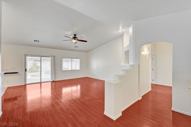6924 Hazelnut Garden Street, Las Vegas, NV 89131