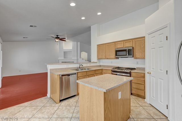 6924 Hazelnut Garden Street, Las Vegas, NV 89131