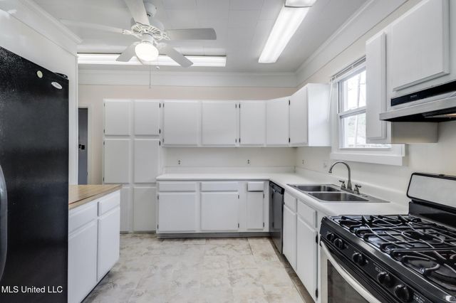 224 Querens Avenue, Biloxi, MS 39530