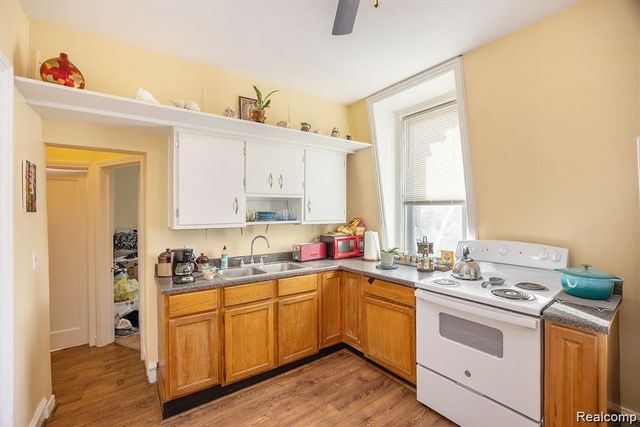 5550 Main Street, Dryden, MI 48428