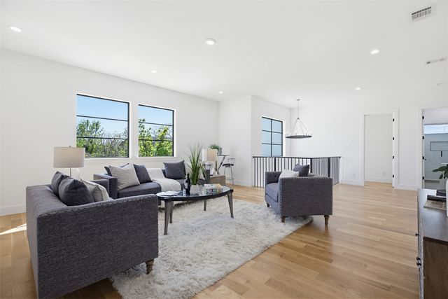 3847 Durango Drive, Dallas, TX 75220