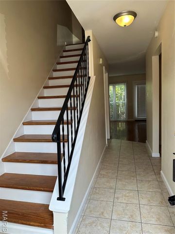 1126 Rue La Chelle Walk 1126, Creve Coeur, MO 63141