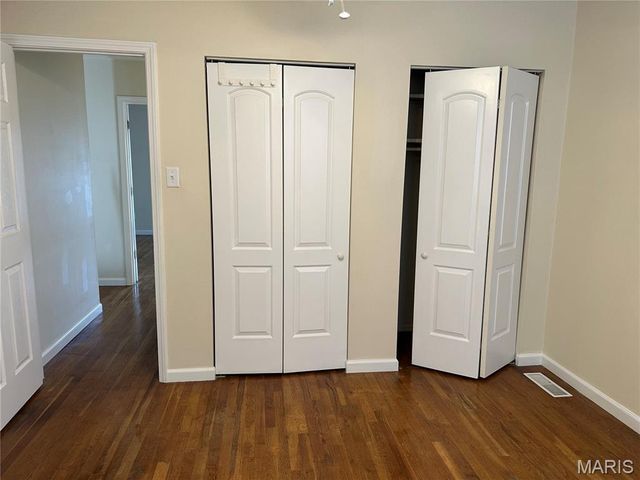 1126 Rue La Chelle Walk 1126, Creve Coeur, MO 63141