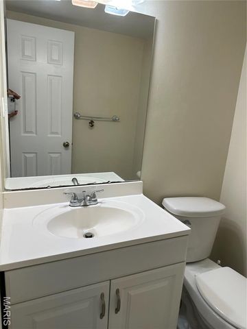 1126 Rue La Chelle Walk 1126, Creve Coeur, MO 63141