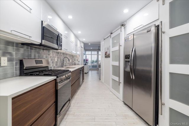 830 Shore Road 1G, Long Beach, NY 11561