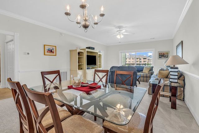4829 Luster Leaf Cir Apt 303, Myrtle Beach, SC 29577