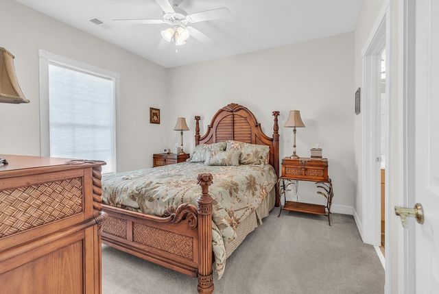 4829 Luster Leaf Cir Apt 303, Myrtle Beach, SC 29577