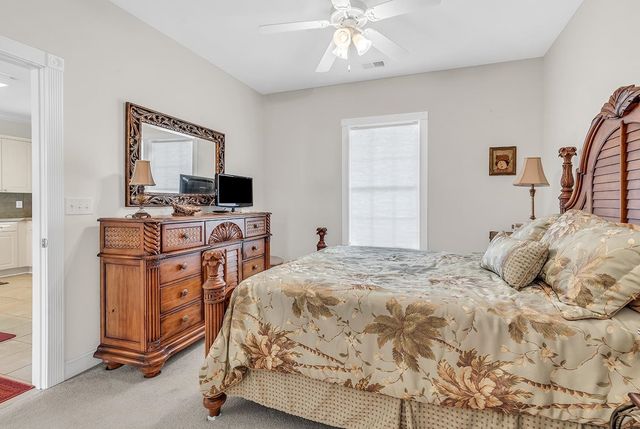 4829 Luster Leaf Cir Apt 303, Myrtle Beach, SC 29577