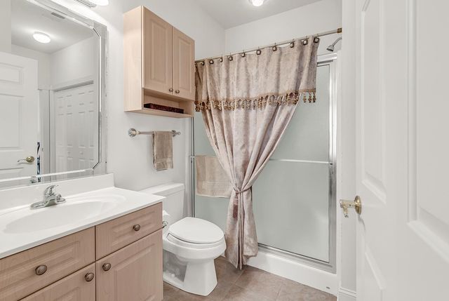 4829 Luster Leaf Cir Apt 303, Myrtle Beach, SC 29577
