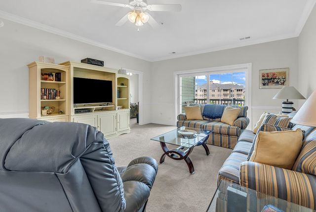 4829 Luster Leaf Cir Apt 303, Myrtle Beach, SC 29577