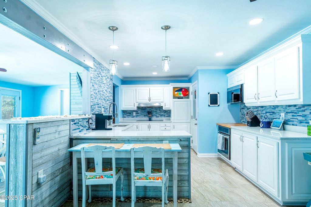 Image 5 of property listing at 206 Carolyn Avenue, Panama City Beach, FL 32407