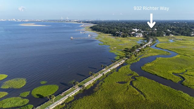 932 Richter Way, Mount Pleasant, SC 29464