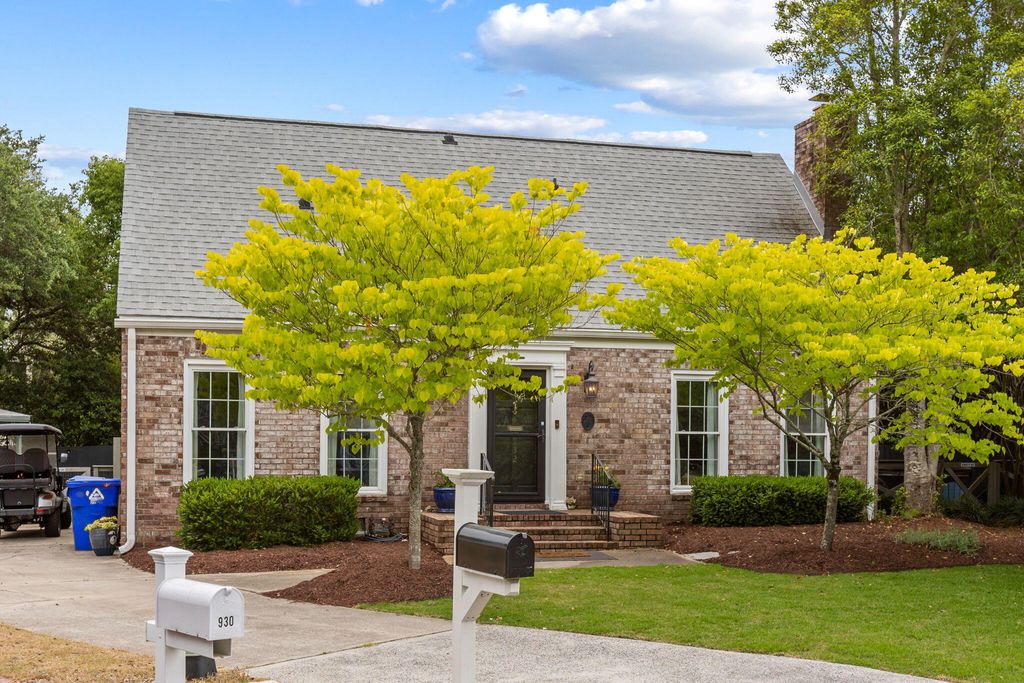 932 Richter Way, Mount Pleasant, SC 29464
