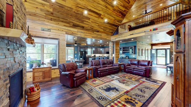 7523 Nelson Road, Crane Lake, MN 55725