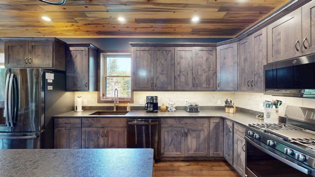 7523 Nelson Road, Crane Lake, MN 55725