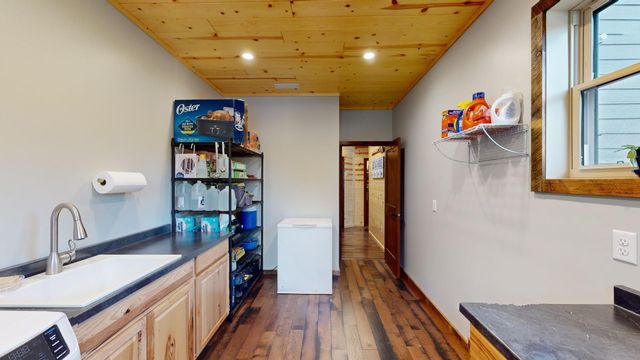 7523 Nelson Road, Crane Lake, MN 55725