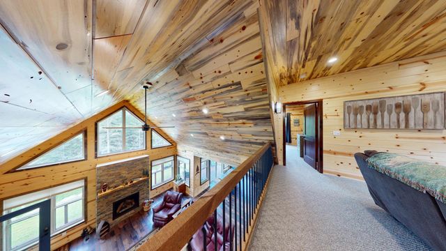 7523 Nelson Road, Crane Lake, MN 55725