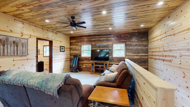 7523 Nelson Road, Crane Lake, MN 55725