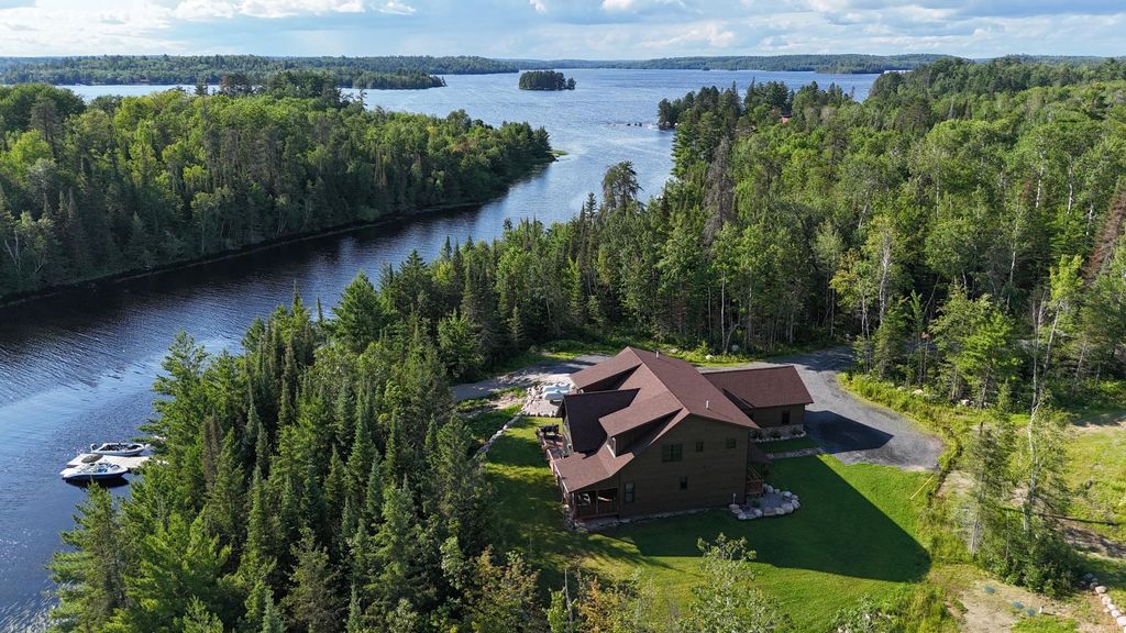 7523 Nelson Road, Crane Lake, MN 55725